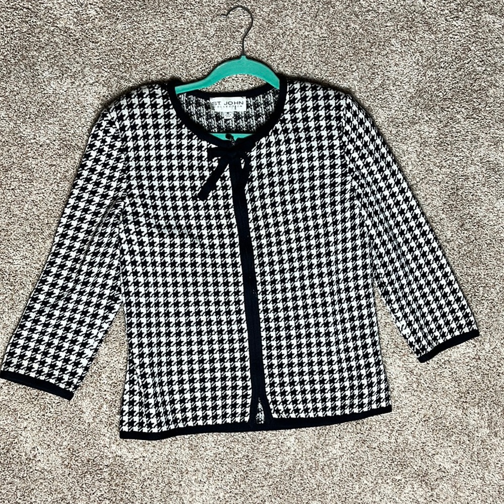 St. John zip up sweater